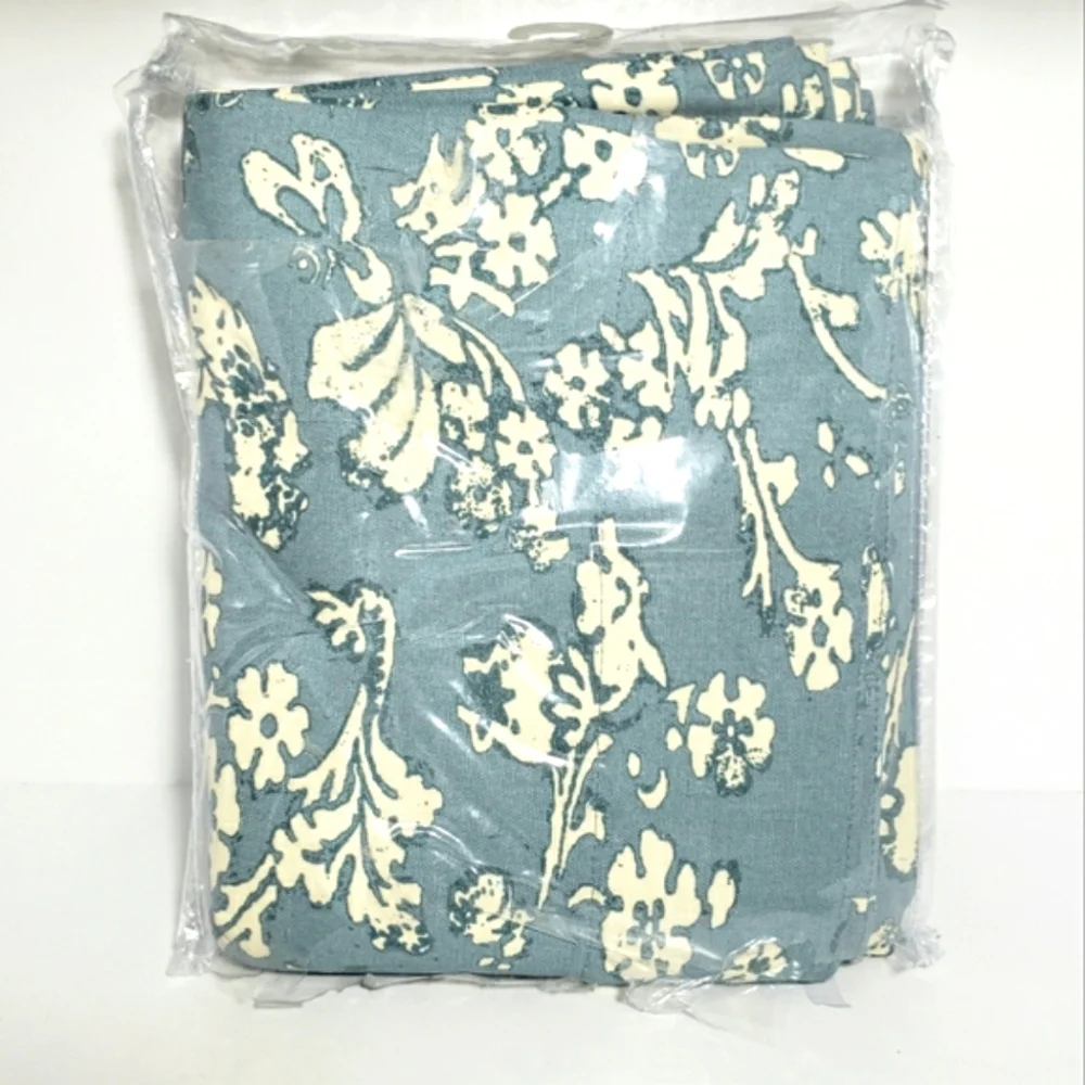 Plow & Hearth Homespun Insulated Curtain Floral Damask Rod-Pocket 42